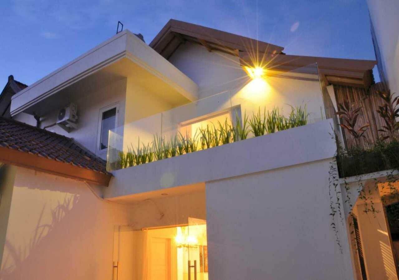 Subali Villa Seminyak Exteriör bild